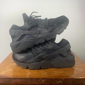 Nike Huarache Black Women size 10